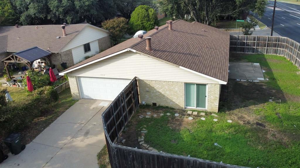 900 Overdowns Drive Property Photo 1