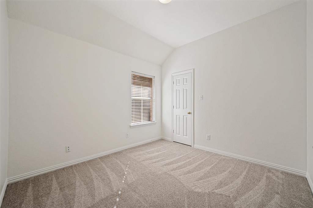 2512 Pheasant Run Drive Property Photo 18