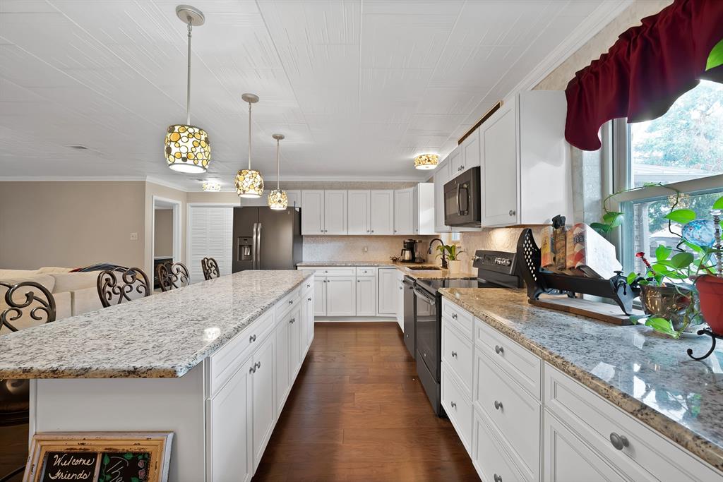 4101 Newport Bay Court Property Photo 8