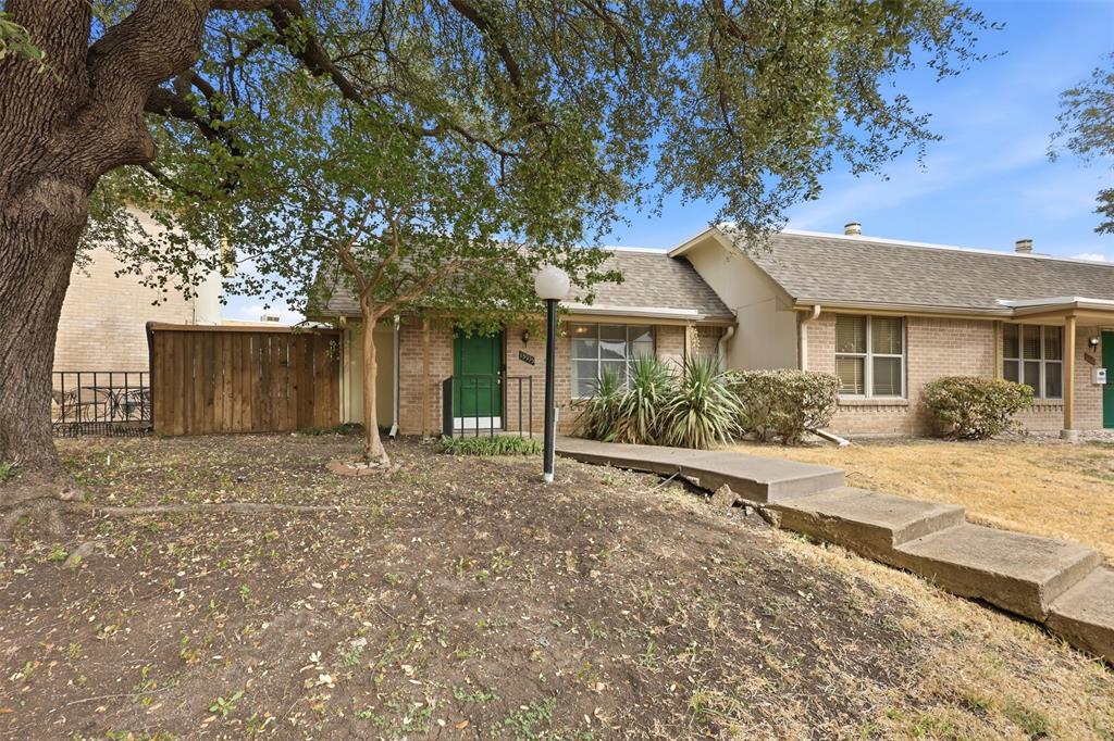 13915 Brookgreen Drive Property Photo 3