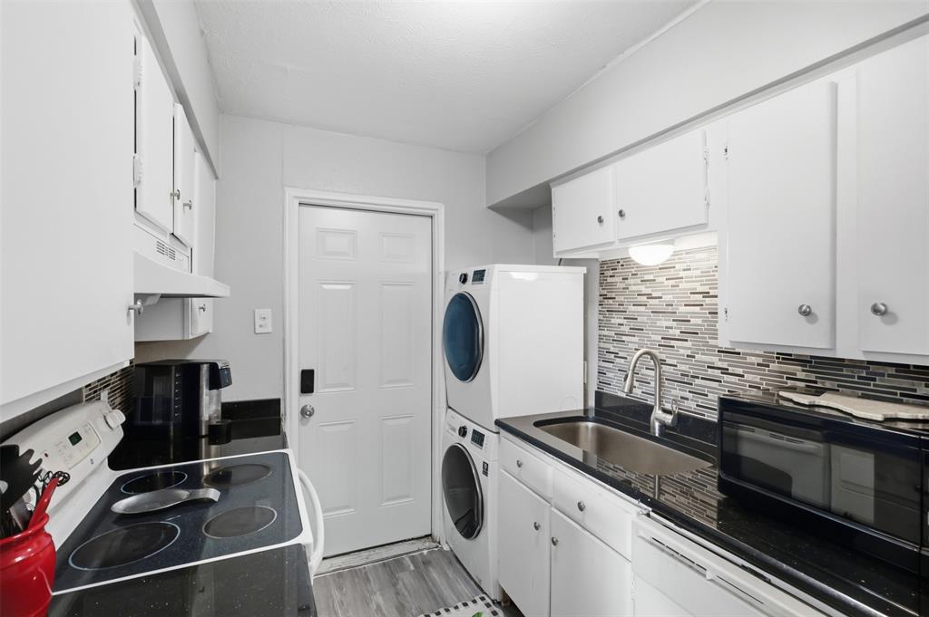13915 Brookgreen Drive Property Photo 12