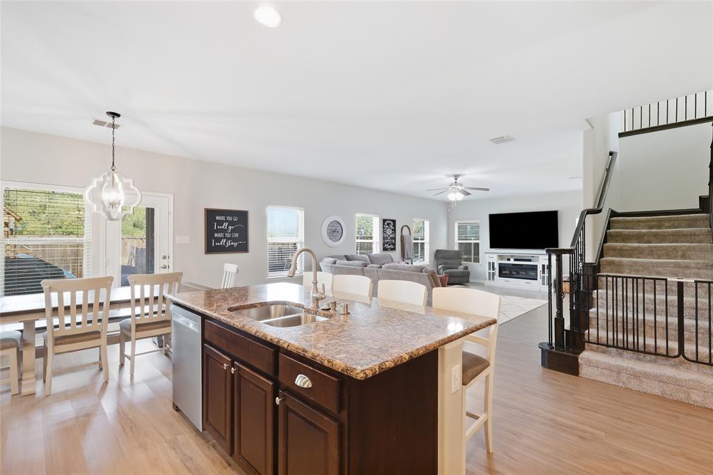 11305 Gibbons Creek Drive Property Photo 12