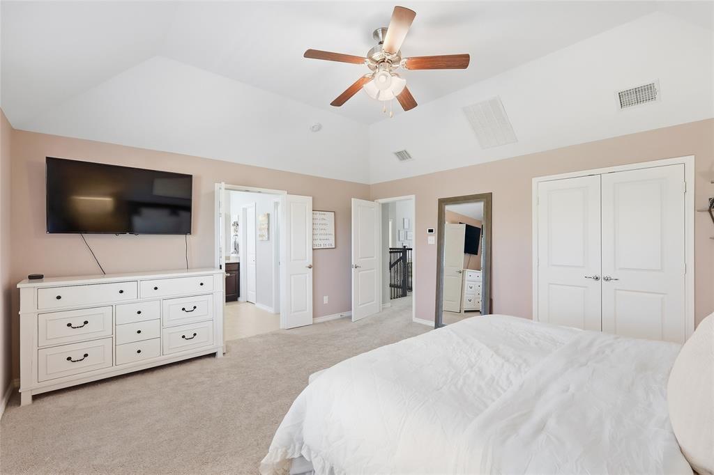 11305 Gibbons Creek Drive Property Photo 17