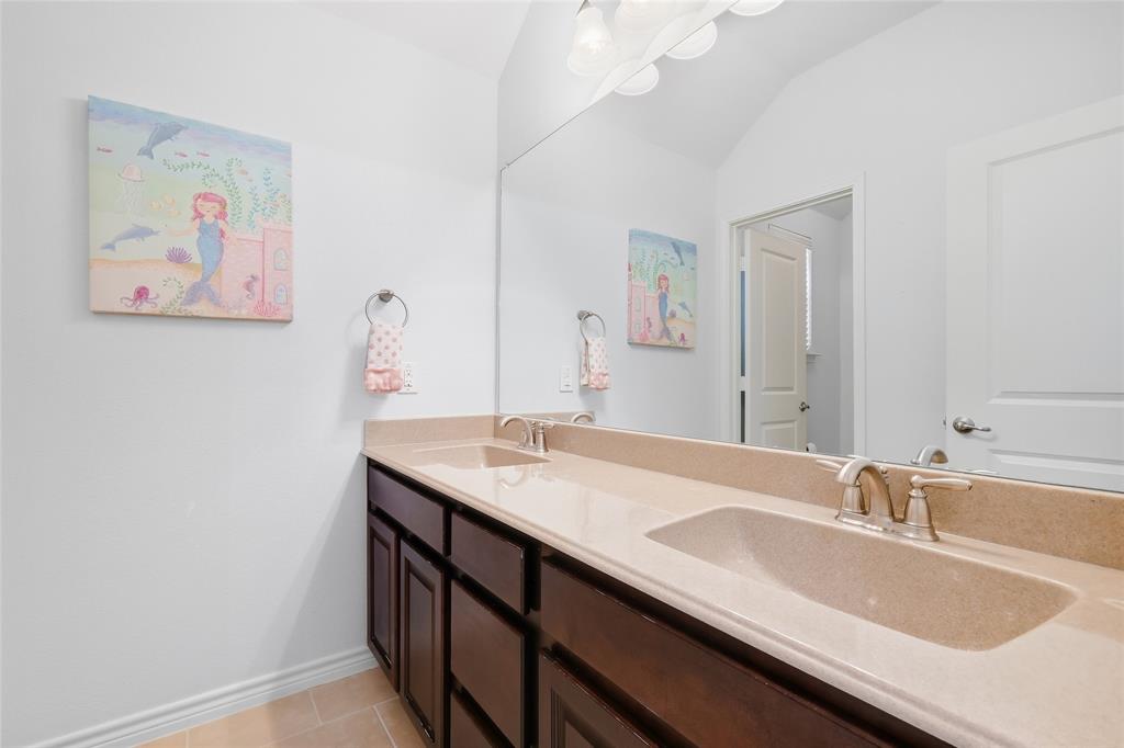 11305 Gibbons Creek Drive Property Photo 26