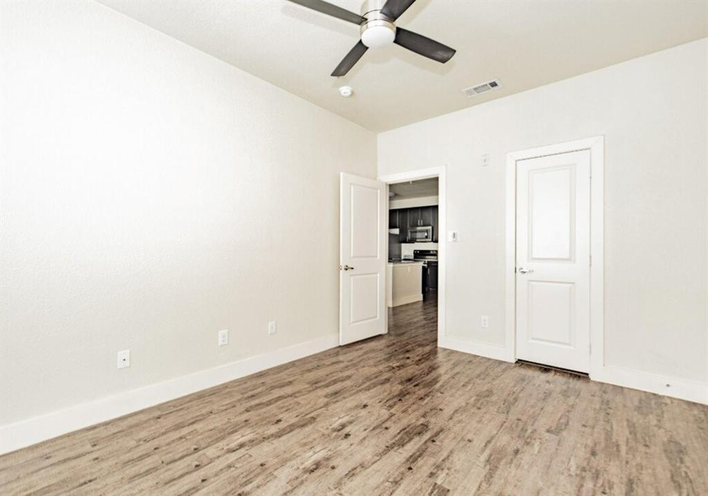 3221 Elihu Street 306 Property Photo 4