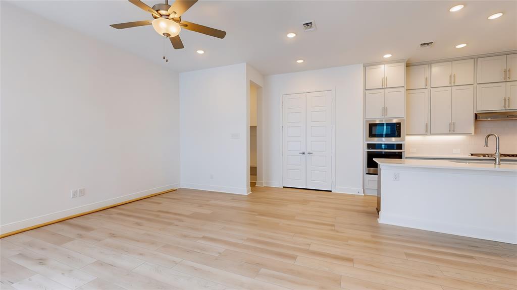 1618 Roundup Way Property Photo 9
