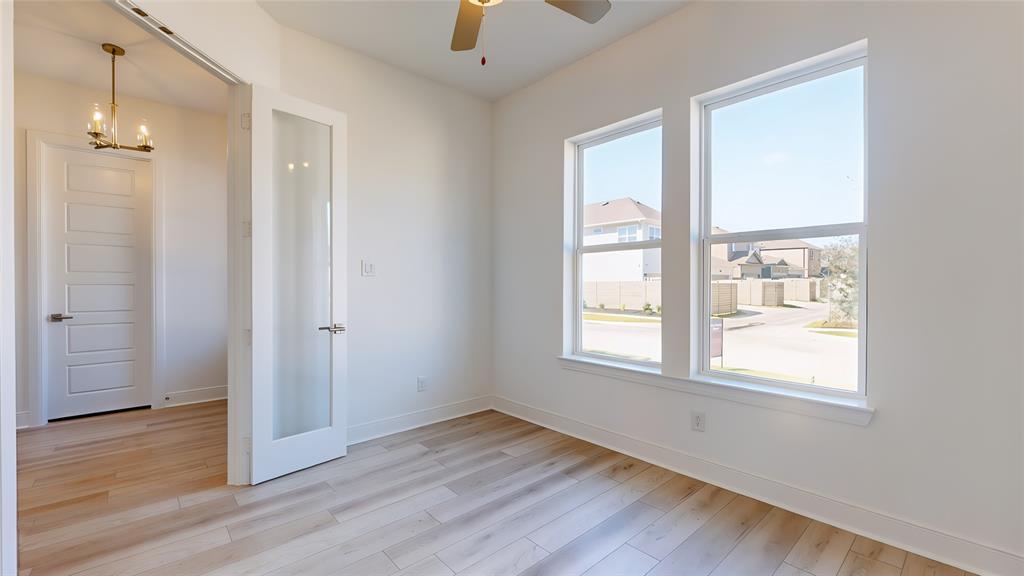 1618 Roundup Way Property Photo 14