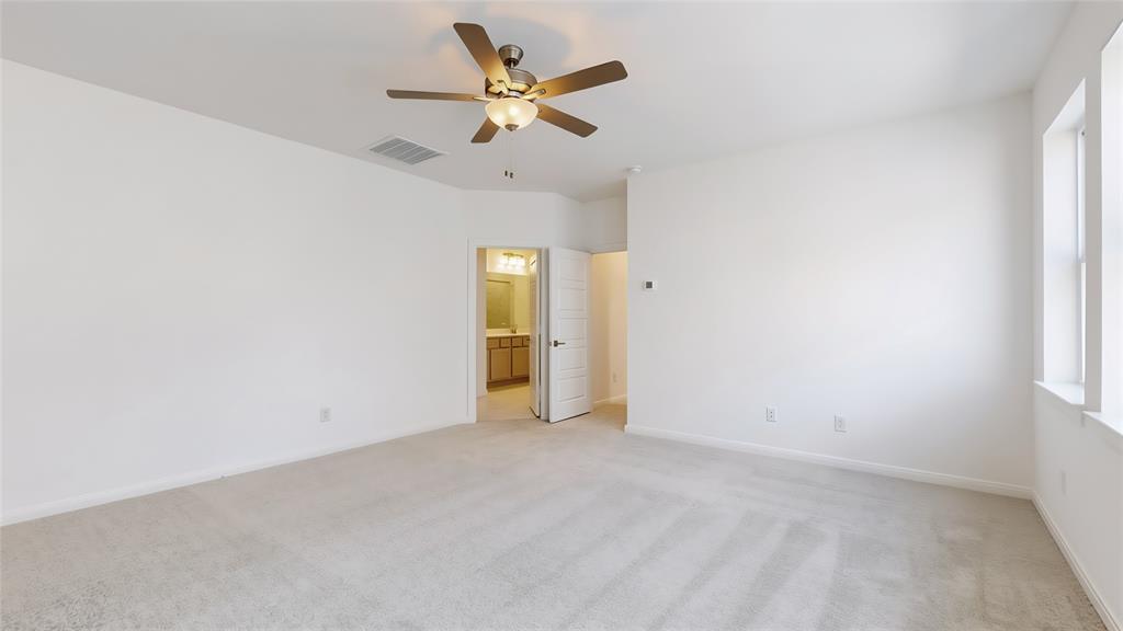 1618 Roundup Way Property Photo 18