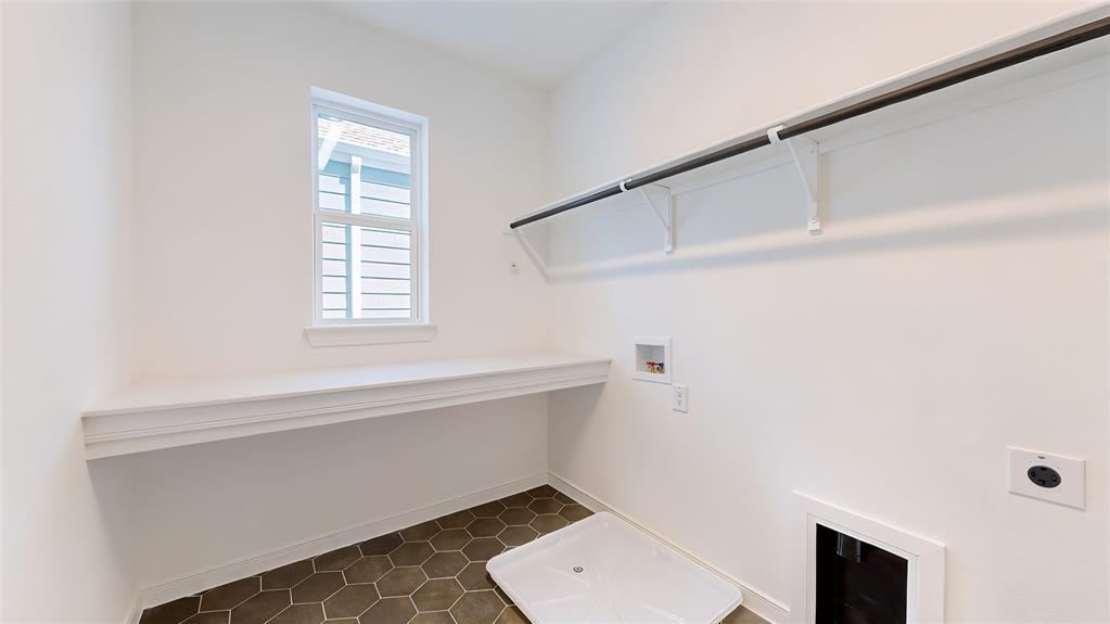 1618 Roundup Way Property Photo 32