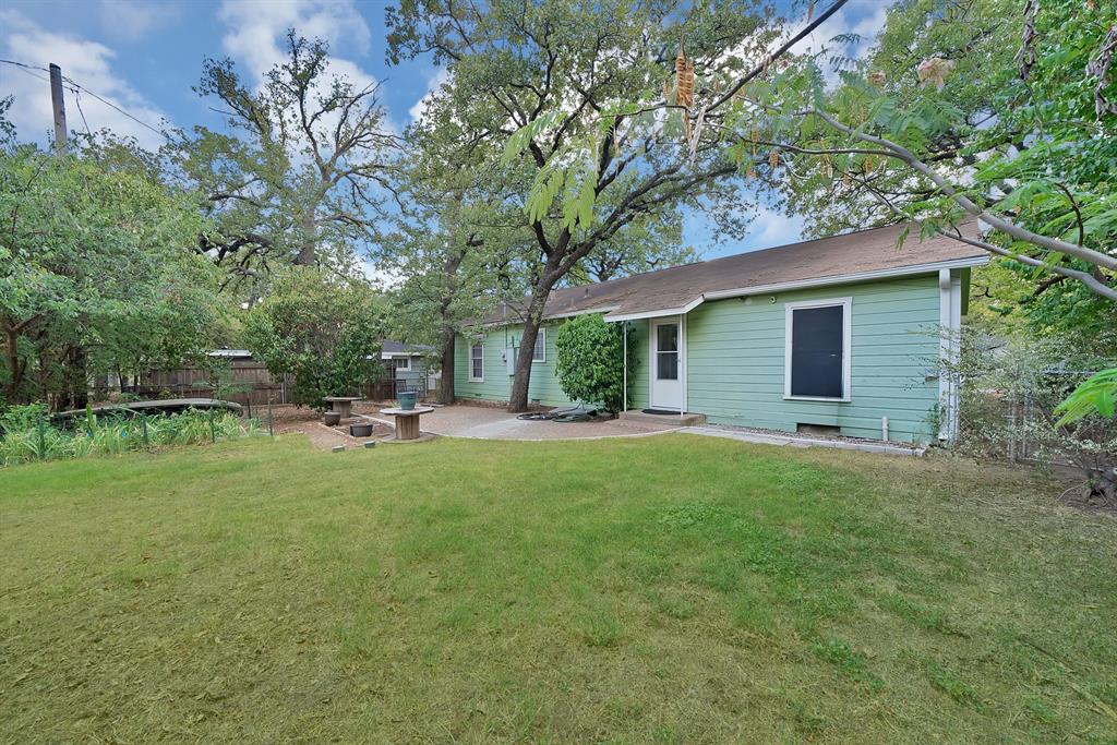 1104 Glenda Drive Property Photo 14
