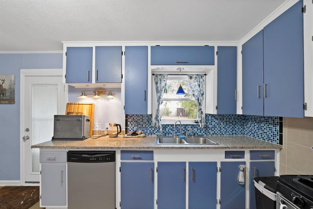 1104 Glenda Drive Property Photo 23