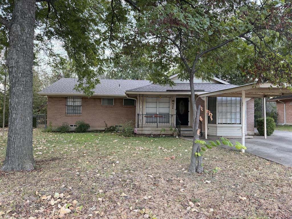 924 Monterey Drive Property Photo 1