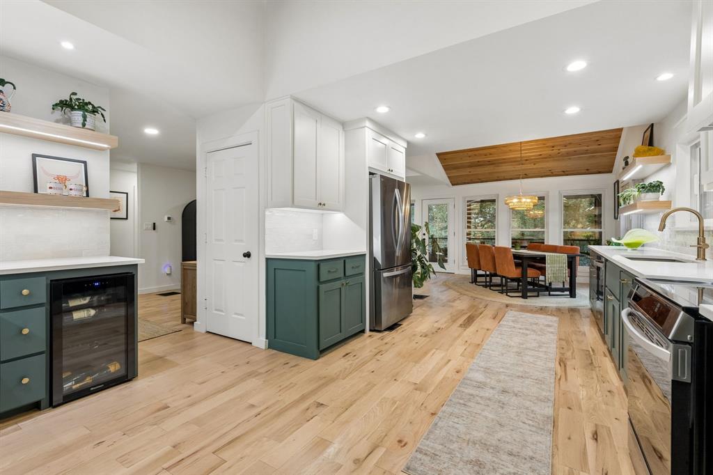 3309 Rolling Hill Property Photo 8