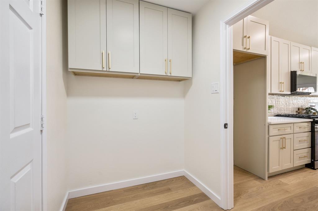 126 Silver Rock Drive Property Photo 11