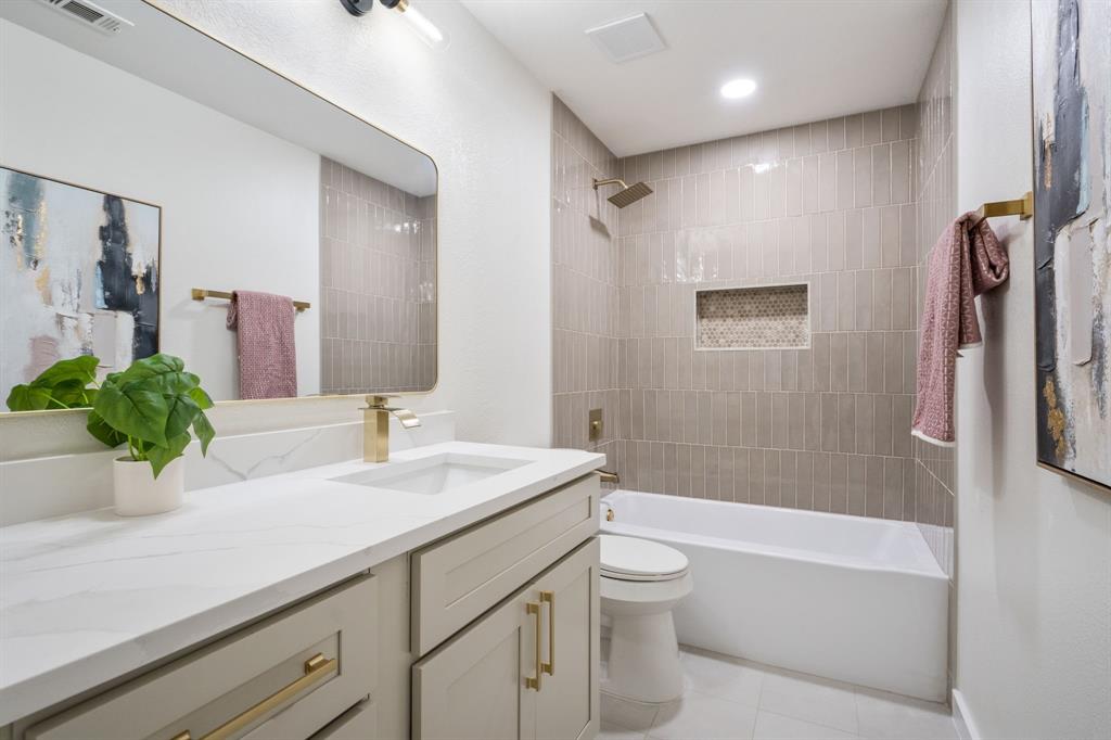126 Silver Rock Drive Property Photo 19