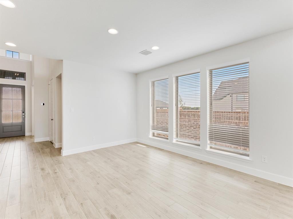 2303 Butler Avenue Property Photo 19