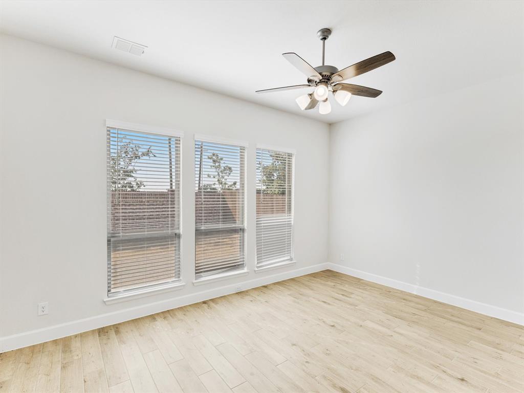 2303 Butler Avenue Property Photo 22