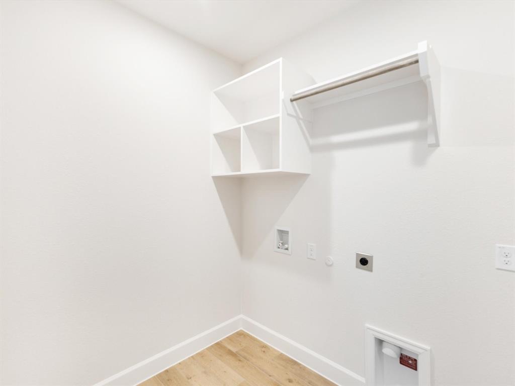 2303 Butler Avenue Property Photo 23