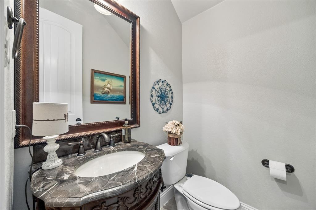 1013 Ember Crest Drive Property Photo 24