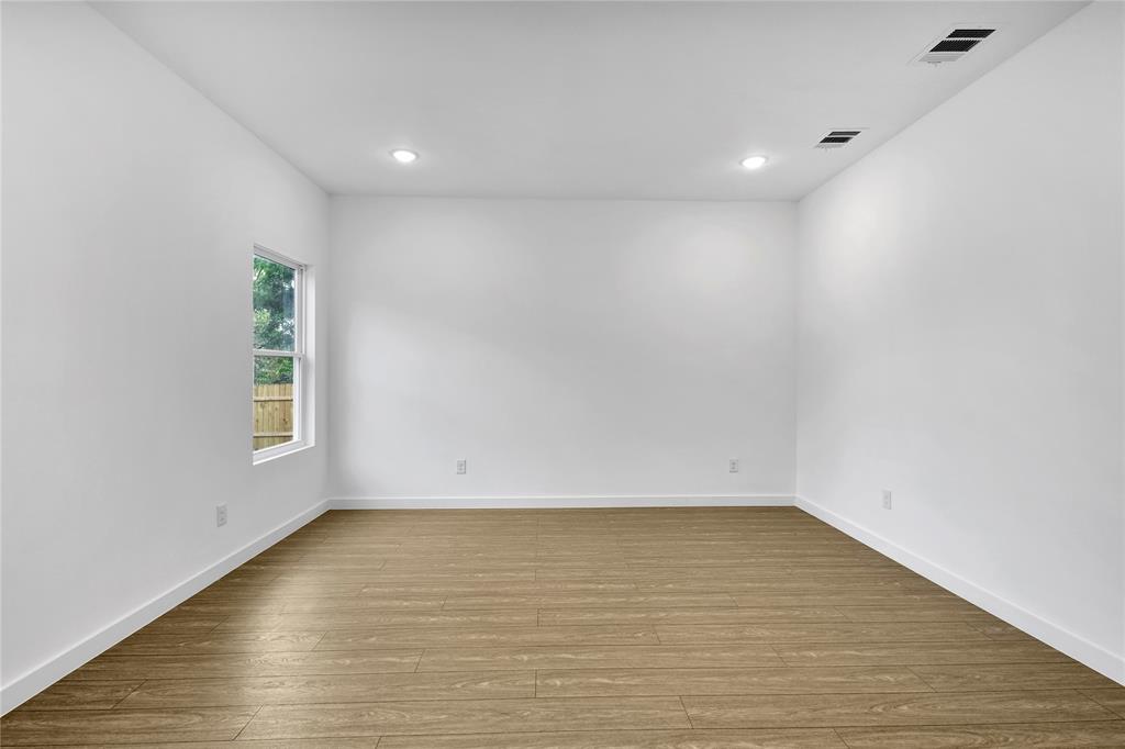 4410 Hamilton Avenue Property Photo 24