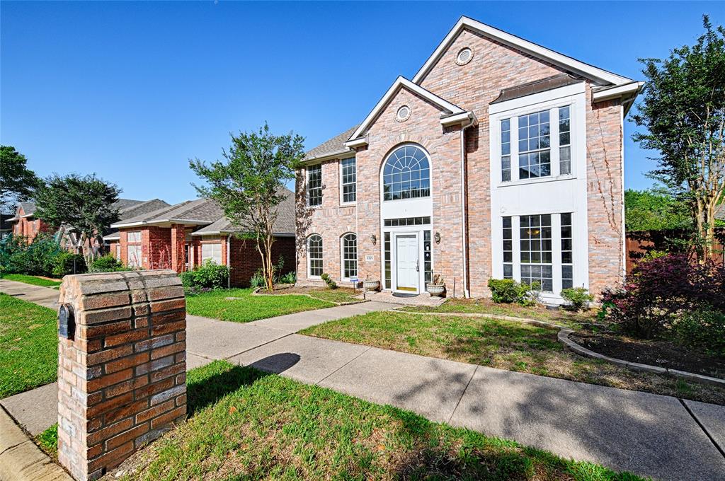 2325 Havard Oak Drive Property Photo 2