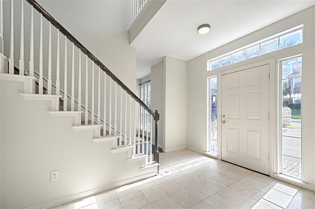 2325 Havard Oak Drive Property Photo 5