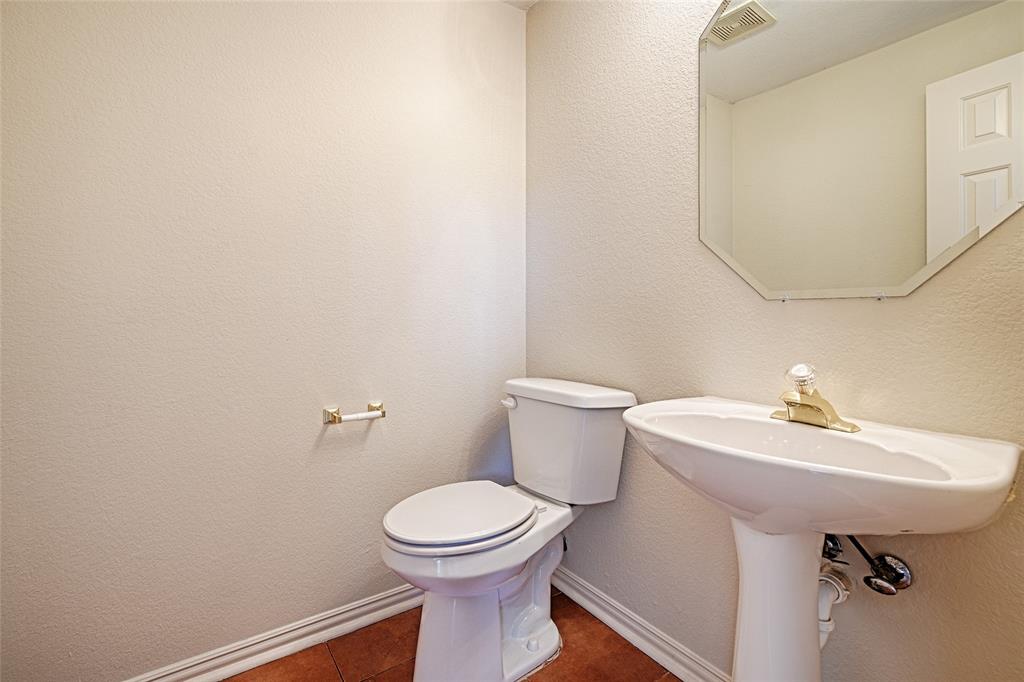 2325 Havard Oak Drive Property Photo 9