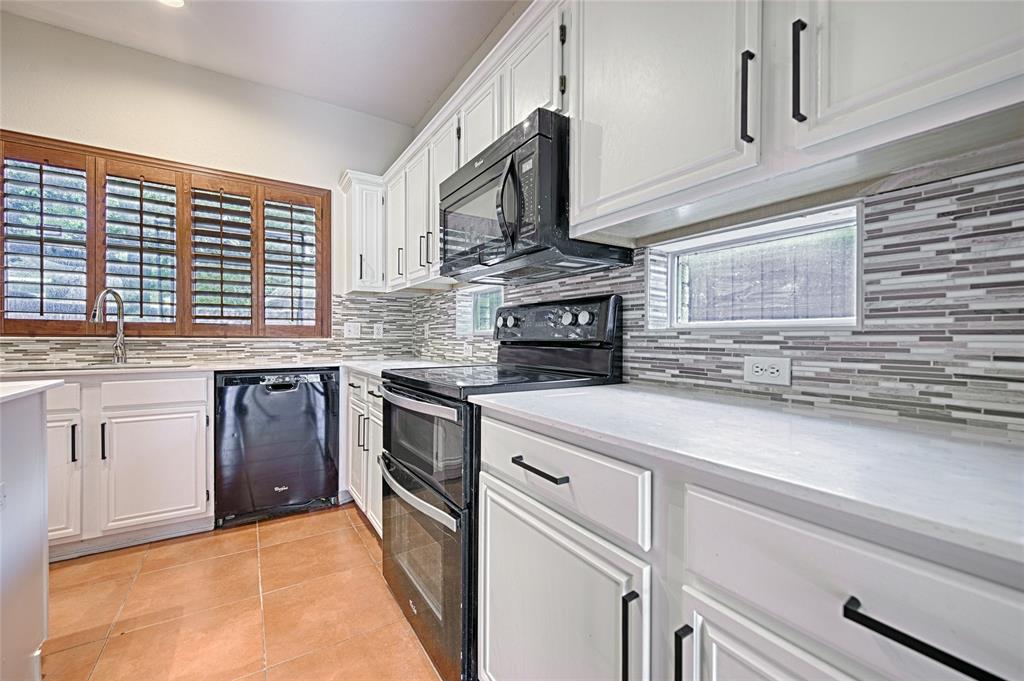 2325 Havard Oak Drive Property Photo 10