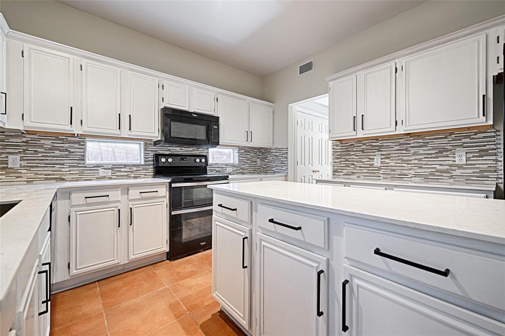 2325 Havard Oak Drive Property Photo 12