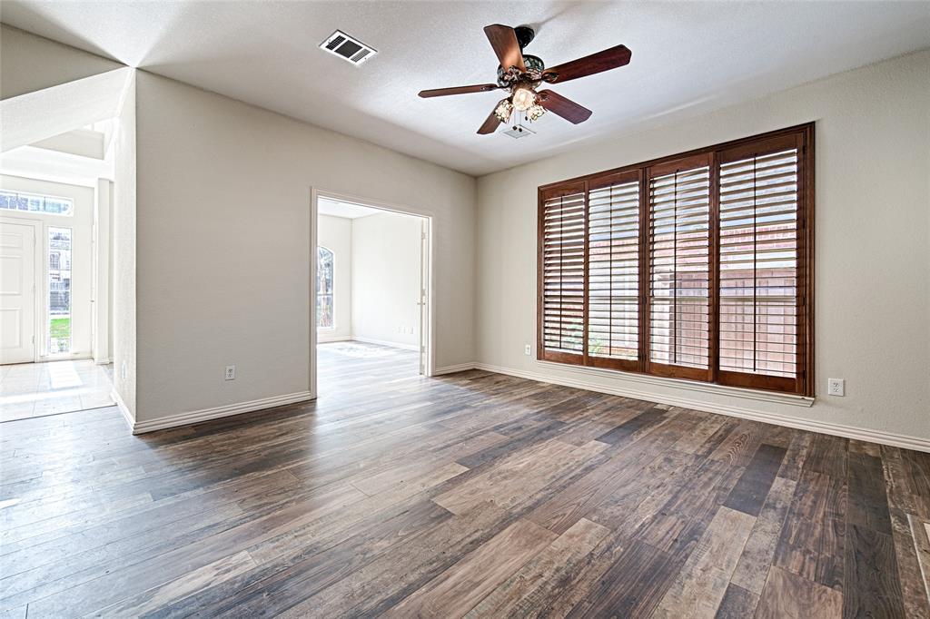 2325 Havard Oak Drive Property Photo 16