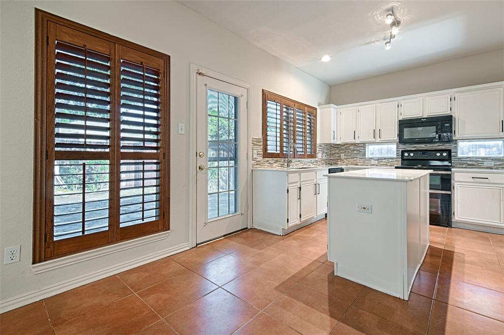 2325 Havard Oak Drive Property Photo 18