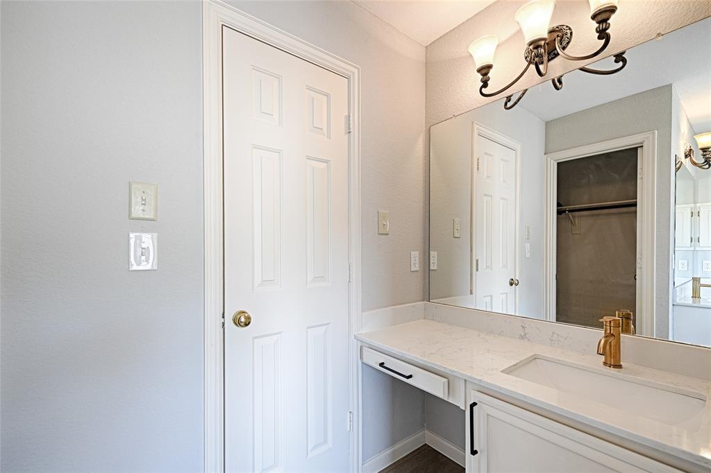 2325 Havard Oak Drive Property Photo 27