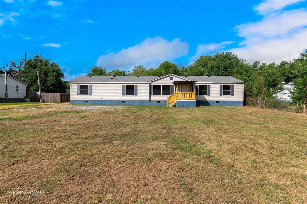 5569 Crystal Drive Property Photo 1