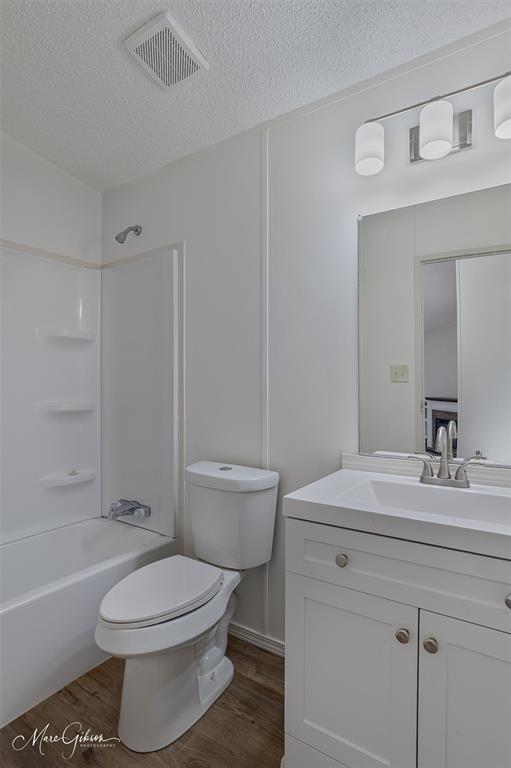 5569 Crystal Drive Property Photo 25
