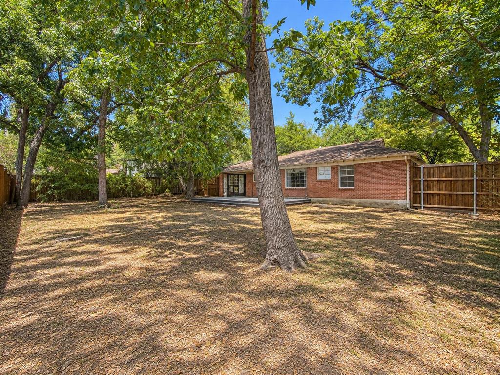 1727 Whittier Avenue Property Photo 25