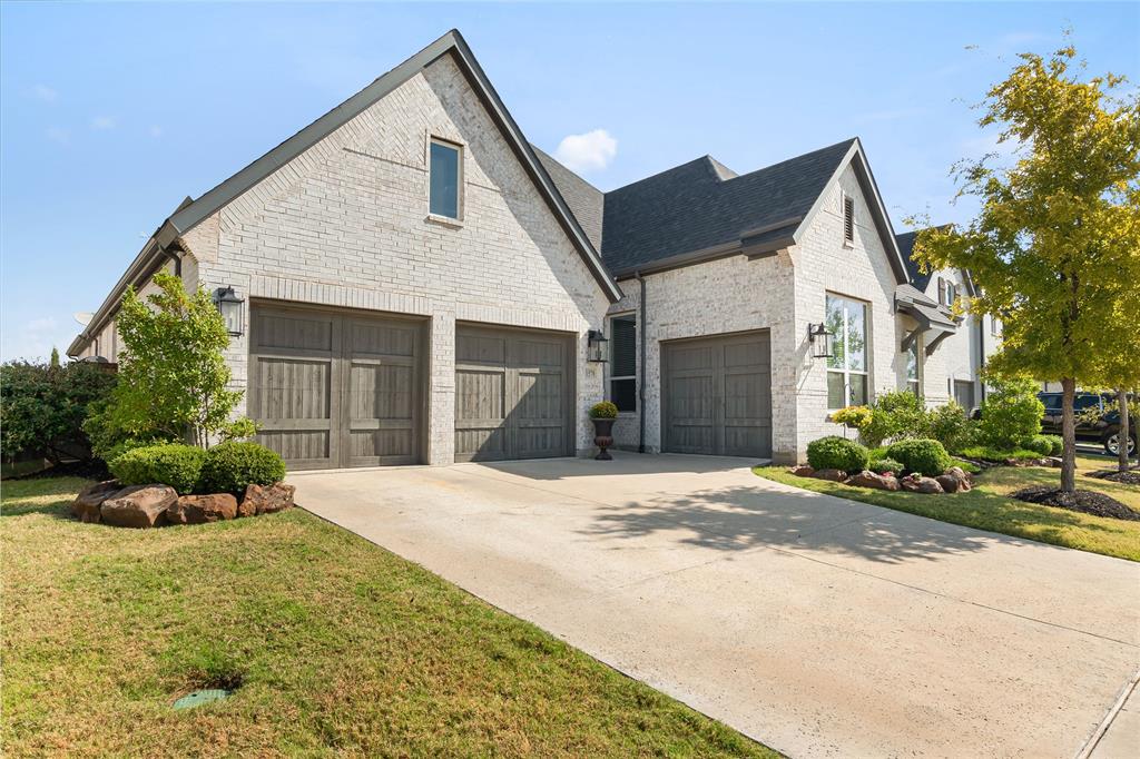 1570 Turnberry Drive Property Photo 1