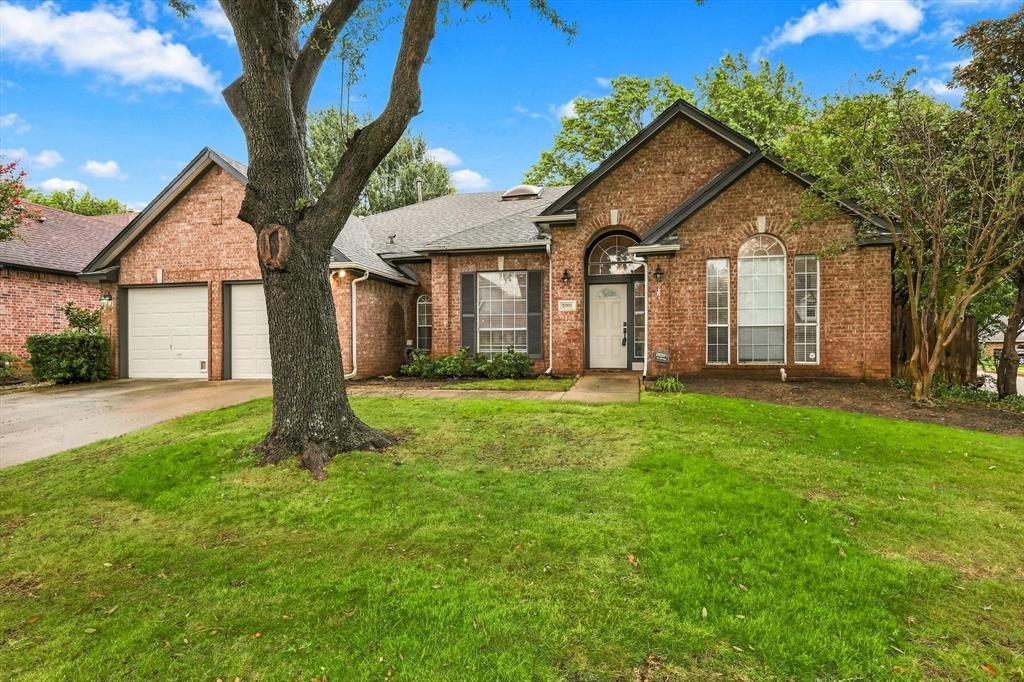 2900 Woodhaven Drive Property Photo 1