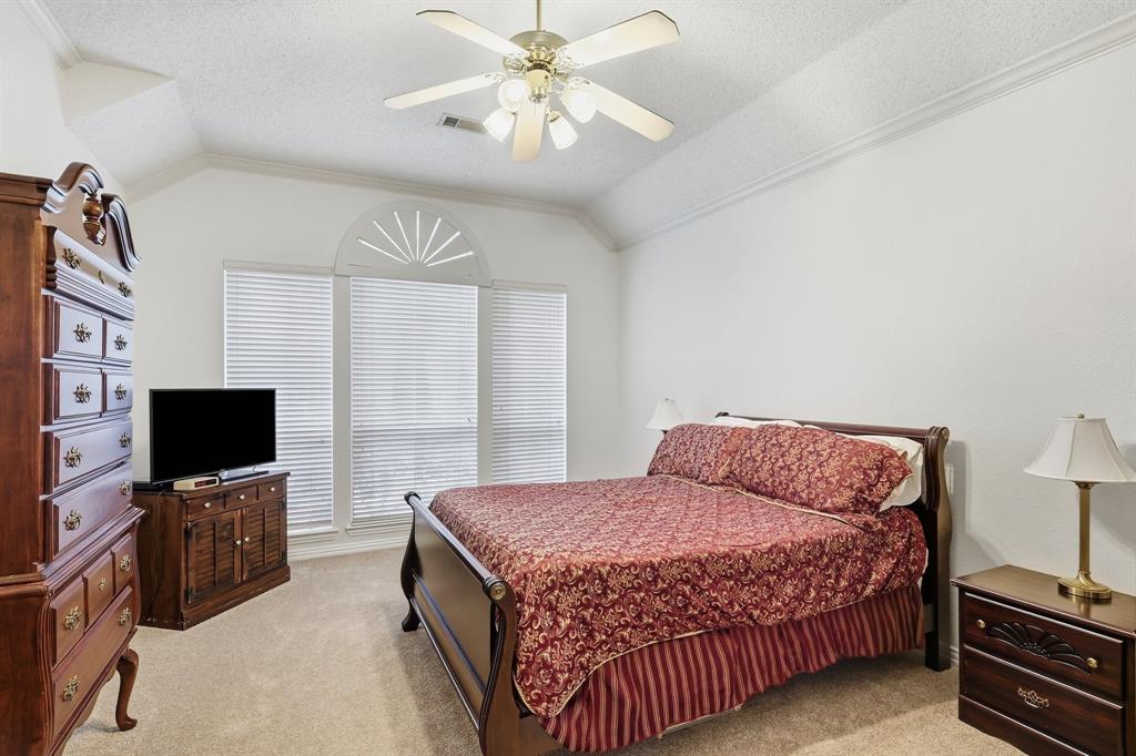 2900 Woodhaven Drive Property Photo 14