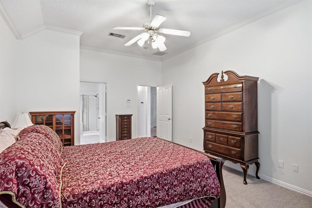 2900 Woodhaven Drive Property Photo 15
