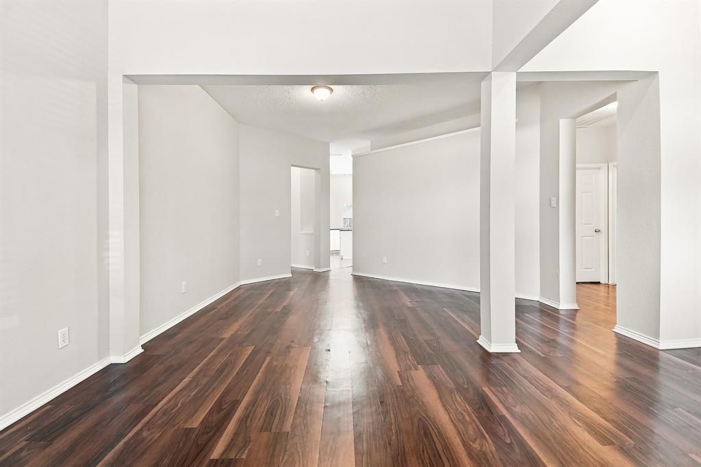 1901 Clifton Drive Property Photo 4