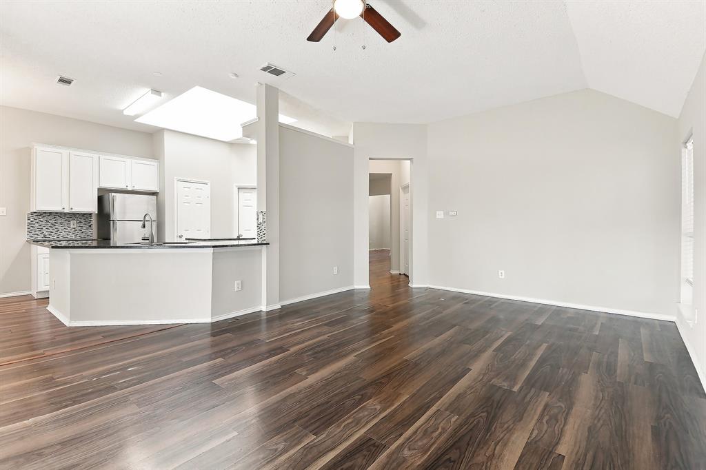 1901 Clifton Drive Property Photo 9