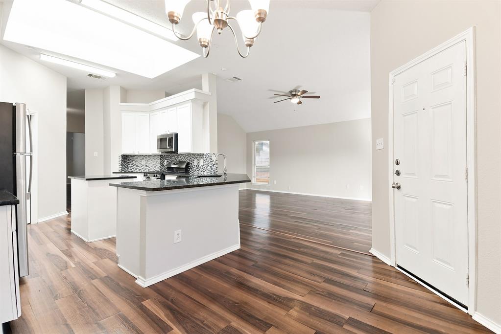 1901 Clifton Drive Property Photo 10