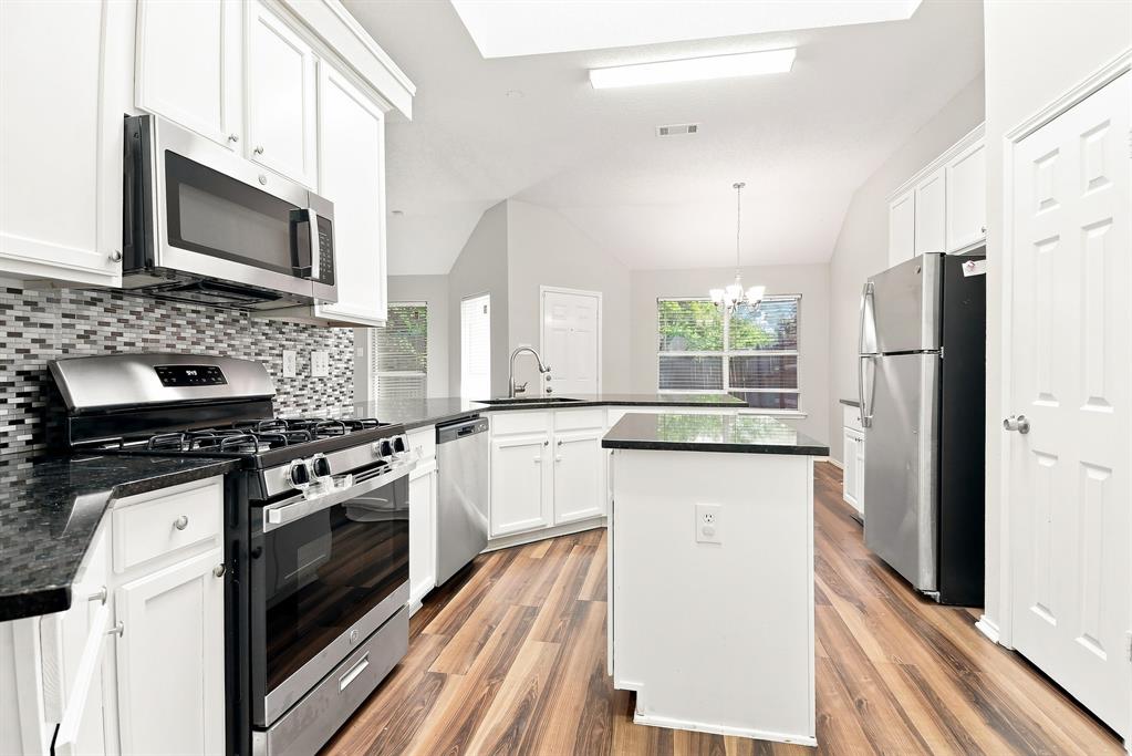 1901 Clifton Drive Property Photo 11