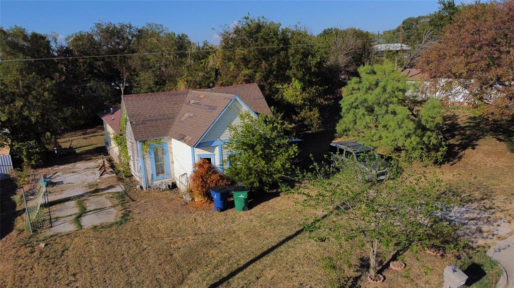 1205 Thompson Street Property Photo 1