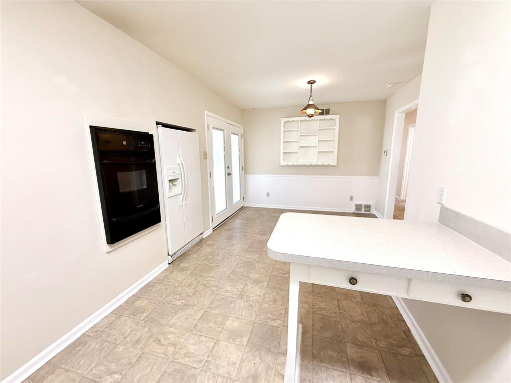 1310 Hampshire Lane Property Photo 8