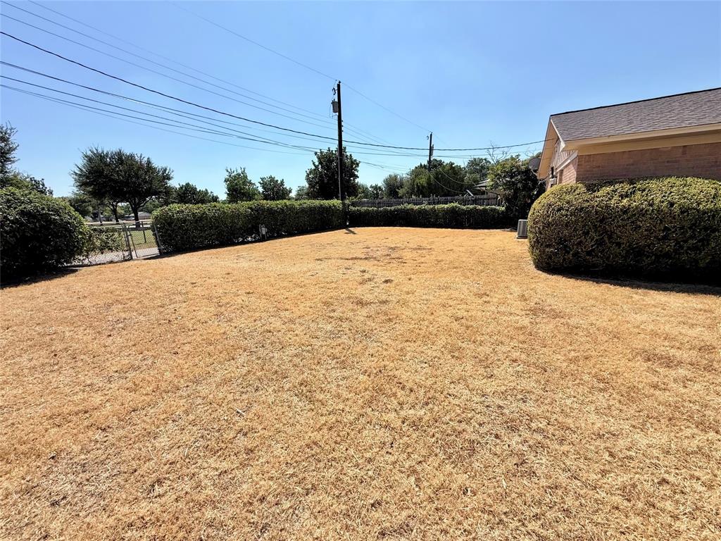 1310 Hampshire Lane Property Photo 15