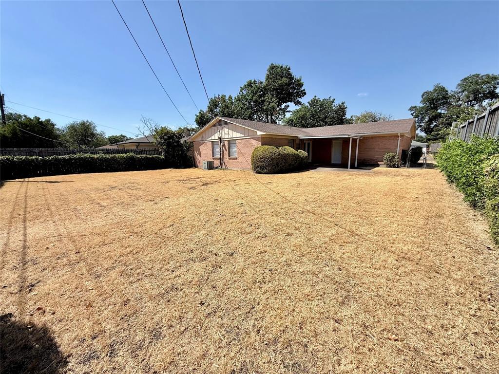 1310 Hampshire Lane Property Photo 16