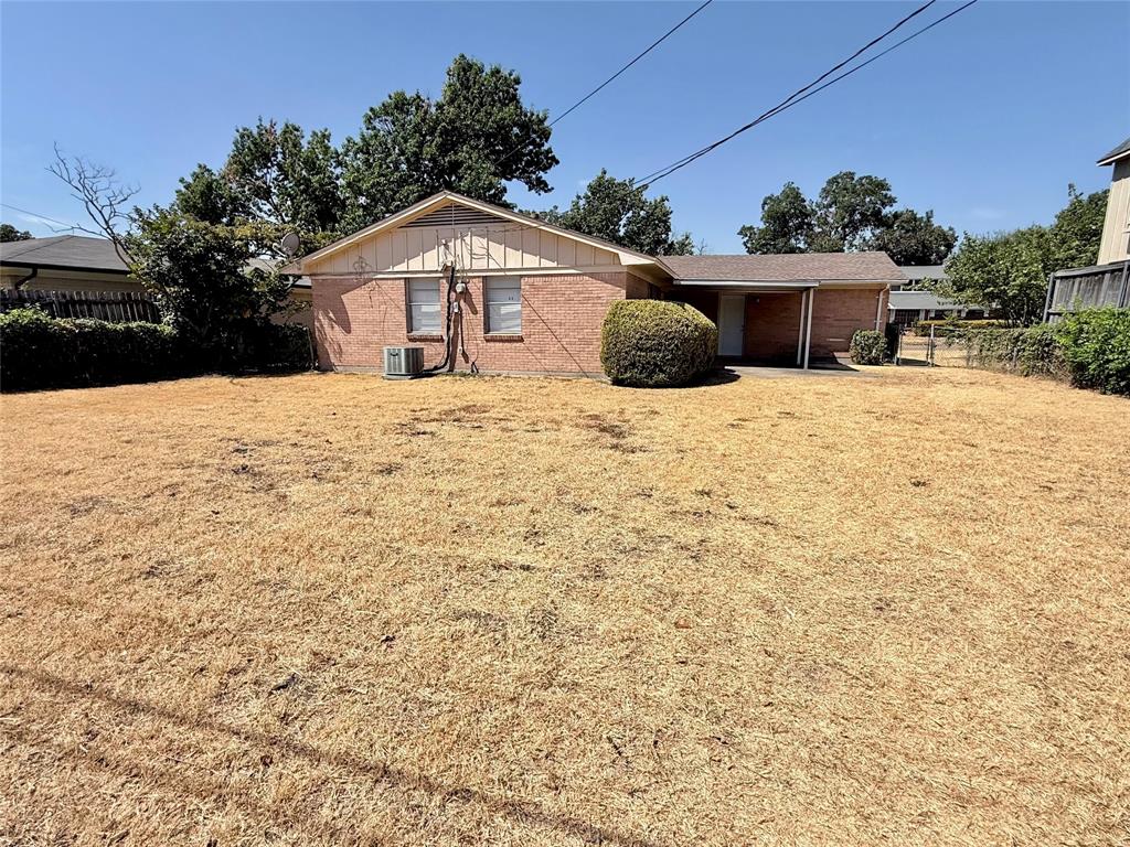1310 Hampshire Lane Property Photo 18