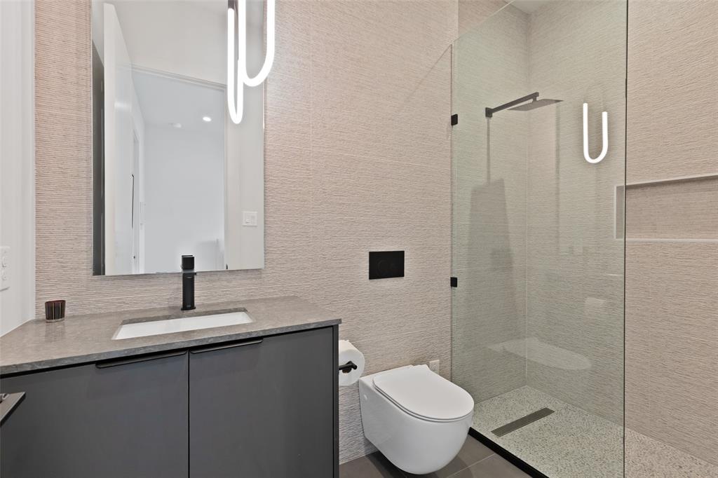 6925 Tyree Street Property Photo 30