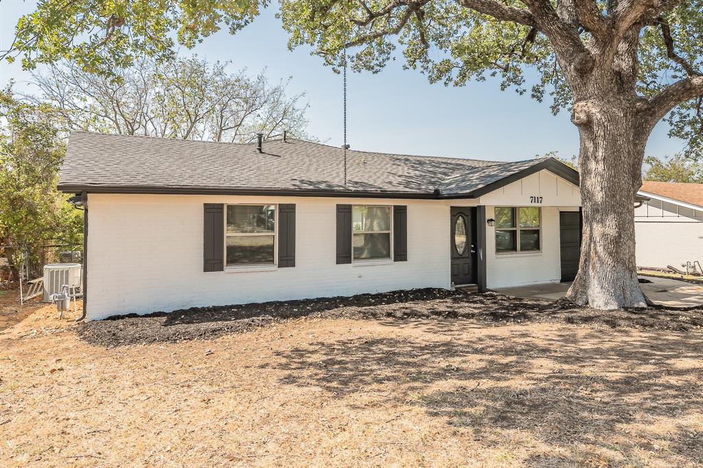 7117 Payte Lane Property Photo 2